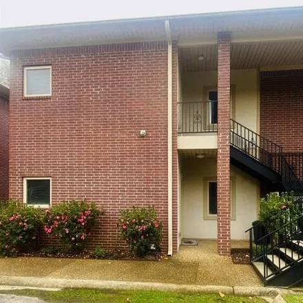 Buy this 2 bed condo on 1169 Airport Road in Hot Springs, AR 71913