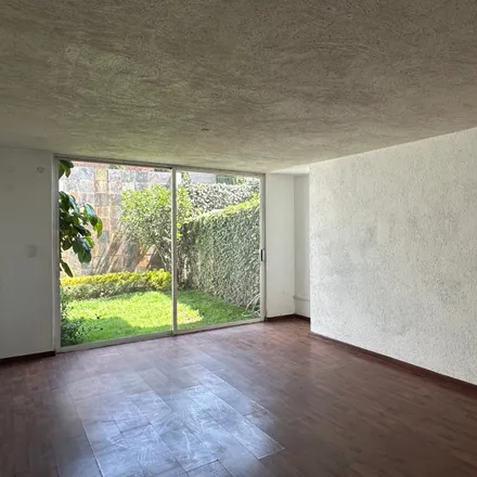 Rent this studio house on unnamed road in Rinconada De Los Padres, 01780 Santa Fe