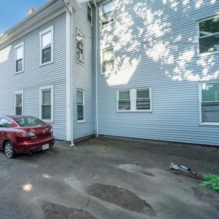 Image 3 - 24 Bowdoin St, Worcester, Massachusetts, 01609 - House for sale