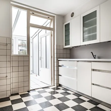 Rent this 4 bed apartment on Koraalstraat 11 in 2332 JL Leiden, Netherlands