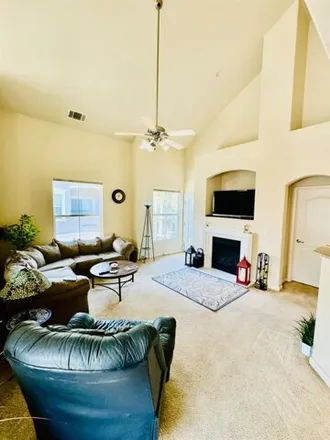 Image 3 - 5423 Tares Circle, Elk Grove, CA 95757, USA - Condo for sale