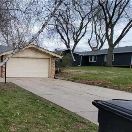 Buy this 4 bed house on 706 E 14th St S in Newton, Iowa