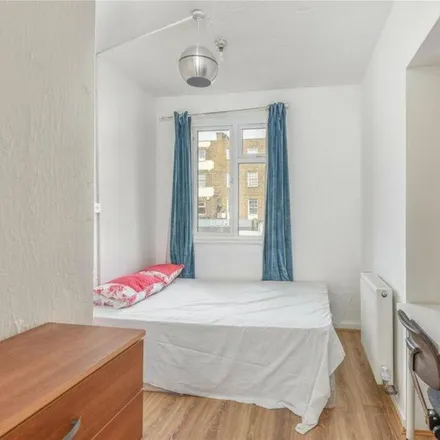 Image 2 - 42 Beans, Camden High Street, London, NW1 7JL, United Kingdom - Apartment for rent