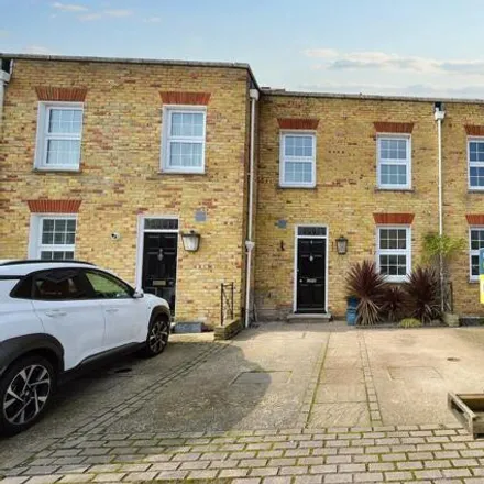 Buy this 3 bed townhouse on Cornworthy in Shoeburyness, SS3 8AN