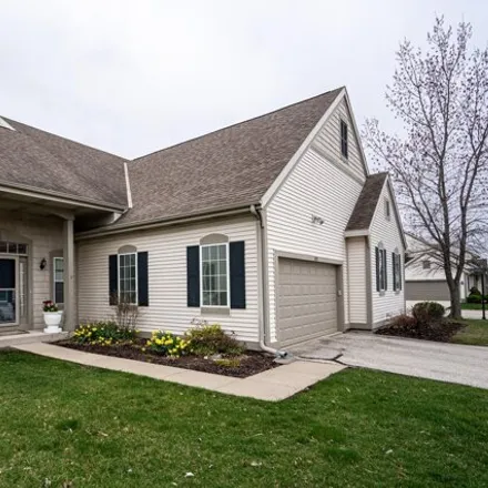 Buy this 3 bed townhouse on 1519 Roxbury Way in Waukesha, WI 53186
