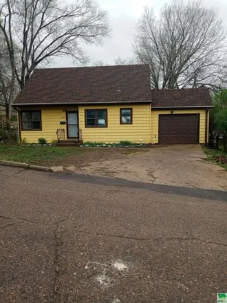 Buy this 3 bed house on 2356 West Horne Avenue in Sioux City, IA 51103