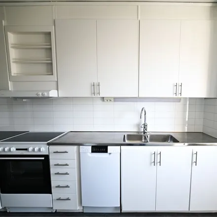 Rent this 2 bed apartment on Kanalgatan in 612 31 Finspång, Sweden