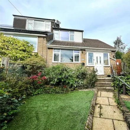 Buy this 3 bed duplex on Valley Close in Micklehurst, OL5 0NW