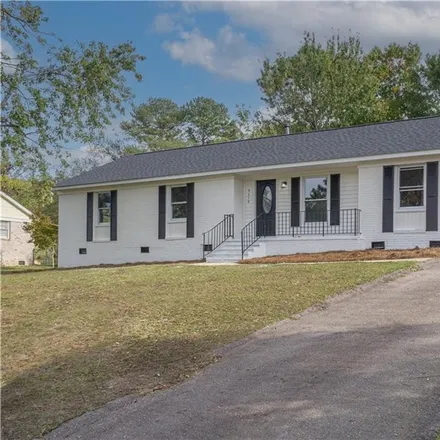 Image 2 - 5219 Remington Road, Fayetteville, NC 28311, USA - House for sale