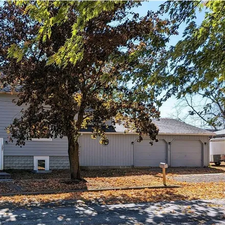 Buy this 4 bed house on United Methodist Church (Annex) in 1st Street Northeast, Dodge Center