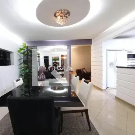 Rent this 4 bed apartment on Rua Guaianases in Tupi, Praia Grande - SP