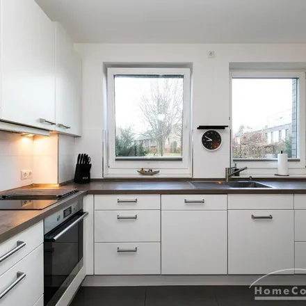 Rent this 3 bed apartment on Rugenbarg 206a in 22549 Hamburg, Germany