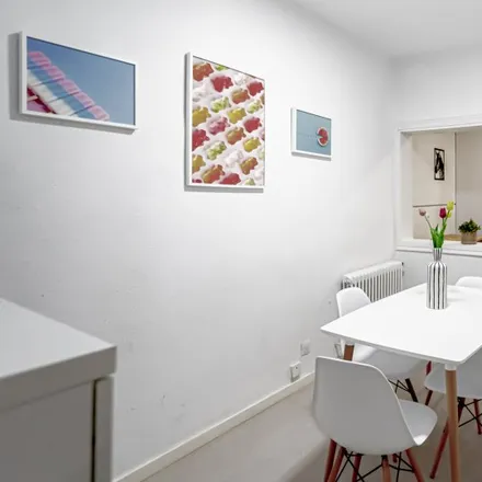 Rent this 4 bed apartment on Rastro Market in Paseo de Tilos asiáticos, 28005 Madrid
