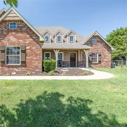 Buy this 4 bed house on 12001 East 85th Street North in Owasso, OK 74055