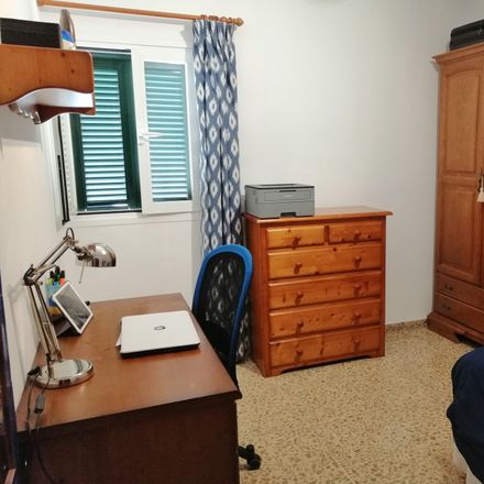 Rent this 3 bed room on Carrer Faust Morell in Palma, Illes Balears