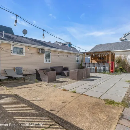 Image 2 - 165 1st Avenue, Manasquan, Monmouth County, NJ 08736, USA - Apartment for rent