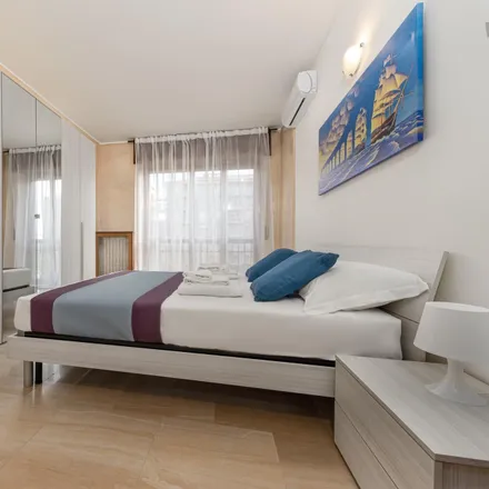 Rent this 5 bed apartment on Viale Faenza - Via Taranto in Viale Faenza, 20142 Milan MI