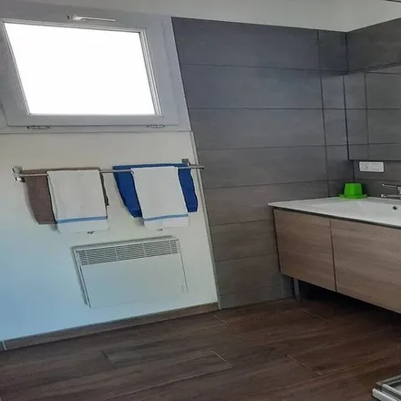 Rent this 1 bed apartment on 04800 Gréoux-les-Bains