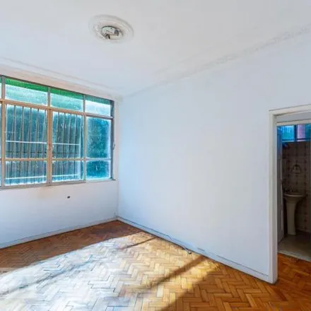 Image 2 - Rua Vinte e Um de Abril, Santa Rosa, Niterói - RJ, 24240-225, Brazil - Apartment for rent