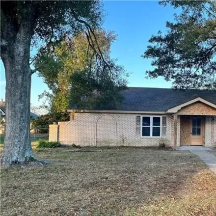 Buy this 3 bed house on 712 Bonvue Street in University Place, Lake Charles