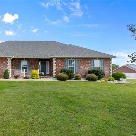 Buy this 4 bed house on 321 Cowboy Alley in Cape Girardeau County, MO 63755