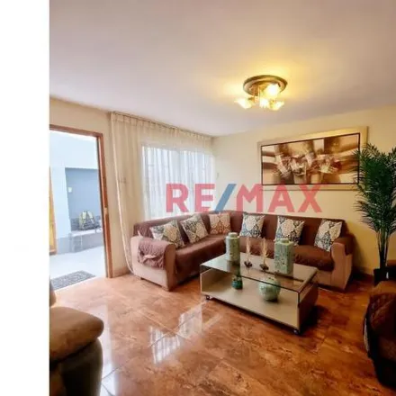 Buy this 5 bed house on Calle Emma Dettman de Gutierez in La Perla, Lima Metropolitan Area 07016