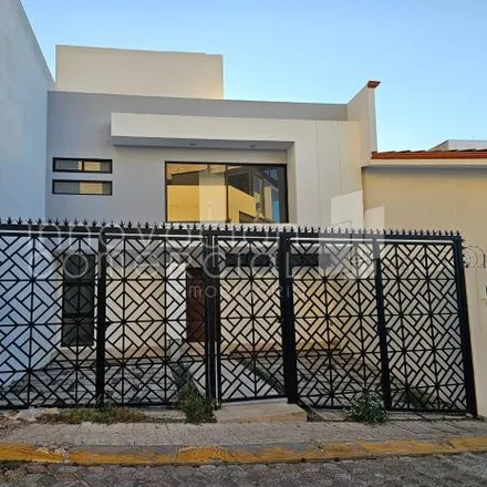 Buy this 3 bed house on Camino Real de Carretas in Hércules, 76024 Querétaro