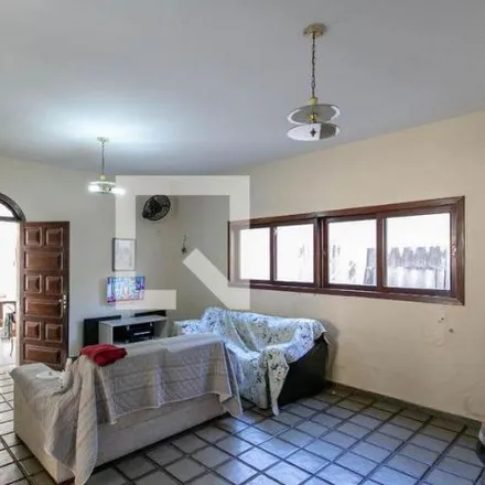 Rent this 6 bed house on Rua Tapirapês in Santa Mônica, Belo Horizonte - MG