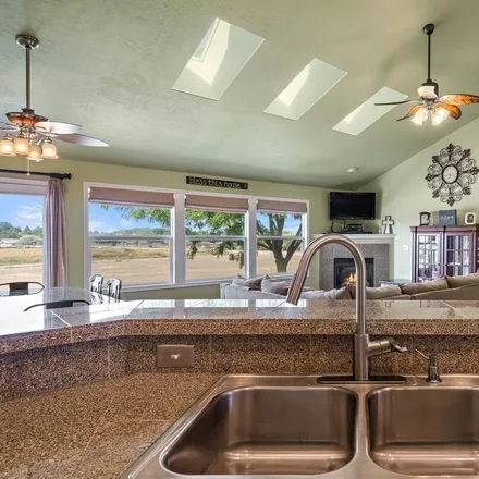Image 9 - 4013 Montgomery Lane, Canyon County, ID 83686, USA - House for sale