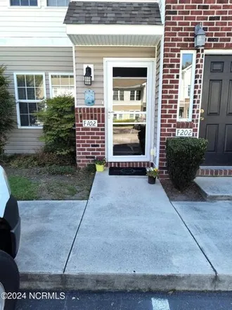 Buy this 2 bed condo on Bridges Street in Mansfield, Morehead City