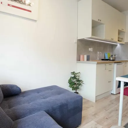 Rent this 3 bed apartment on Tramwajowa 19 in 90-132 Łódź, Poland
