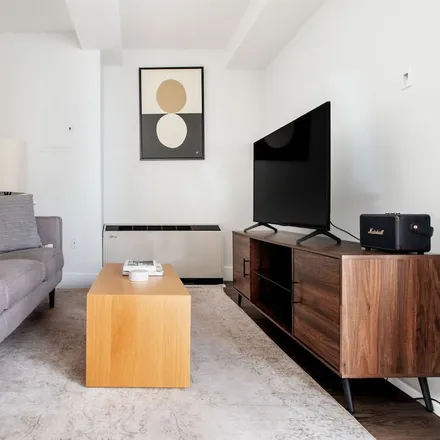Rent this 1 bed apartment on Uptown Hudson Tubes in Hudson River Greenway, New York
