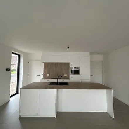 Rent this 3 bed apartment on Broekkantstraat 30 in 3670 Oudsbergen, Belgium