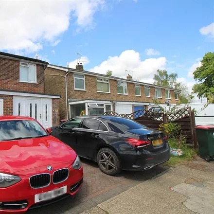 Rent this 3 bed house on Saunders Close in Pound Hill, RH10 7AE