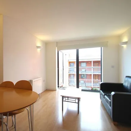 Image 2 - Bemerton Street, London, N1 0BS, United Kingdom - Apartment for rent
