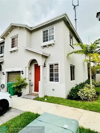Image 2 - Northwest 9th Path, Andover, Miami Gardens, FL 33169, USA - Townhouse for sale