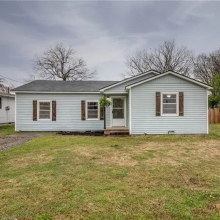 Buy this 3 bed house on 1109 Creston Street in Fort Smith, AR 72908