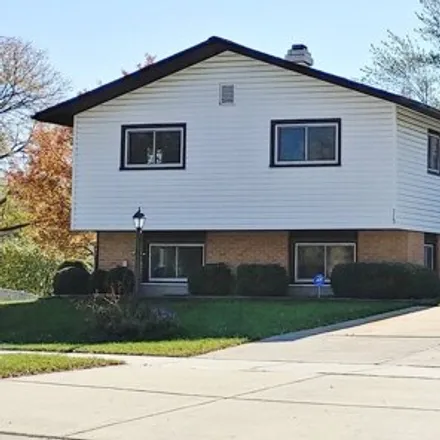Rent this 4 bed house on 701 Ashley Court in Hoffman Estates, Schaumburg Township