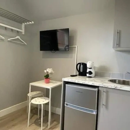 Image 6 - London, N7 6AG, United Kingdom - Apartment for rent
