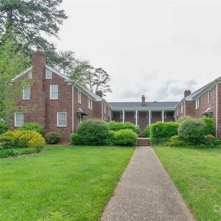 Buy this 2 bed condo on 2218 Croydon Road in Charlotte, NC 28207