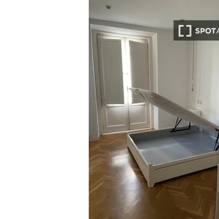 Rent this 1 bed apartment on Madrid in Tarimas del Mundo, Calle de Carranza