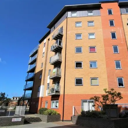 Rent this 2 bed room on Sail House in Topsail Footbridge, Colchester
