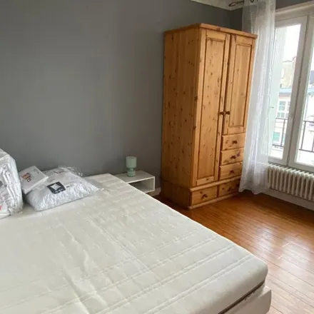 Rent this 3 bed apartment on 18 Rue de la Porte in 29200 Brest, France