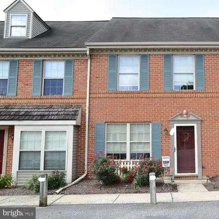 Rent this 2 bed townhouse on 339 Meetinghouse Lane