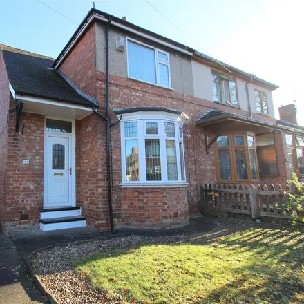 Rent this 2 bed duplex on Meadowfield Road in Darlington, DL3 0DT