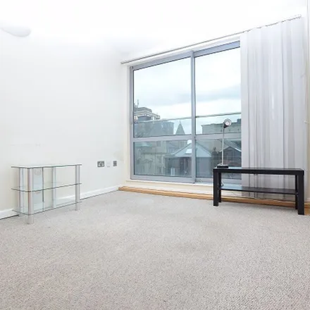 Image 6 - Broughton House, Holly Street, Cathedral, Sheffield, S1 4FG, United Kingdom - Apartment for rent