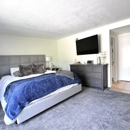 Rent this 3 bed apartment on 25562 Via Solis in San Juan Capistrano, CA 92675