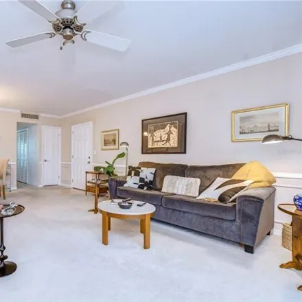 Image 8 - 10300 Carrollwood Lane, Mullis City, Hillsborough County, FL 33614, USA - Condo for sale