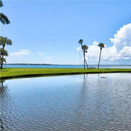 Image 3 - Northeast Causeway Boulevard, Jensen Beach, FL 34957, USA - Condo for sale