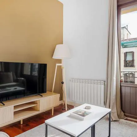 Image 5 - Calle del Castillo, 24, 28010 Madrid, Spain - Apartment for rent